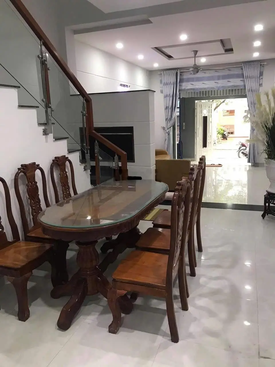 Bán nhà 3 tầng mặt tiền đường an thượng 17 , vị trí sát đường đỗ bá .