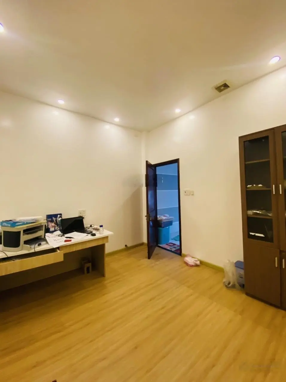 Mặt tiền Đẹp KD Víp 80m2, 4 tầng(4,5 x 17) ,5 PN ,Đ Bông sao phường 5 quận 8 ,Ko quy hoạch lộ giới