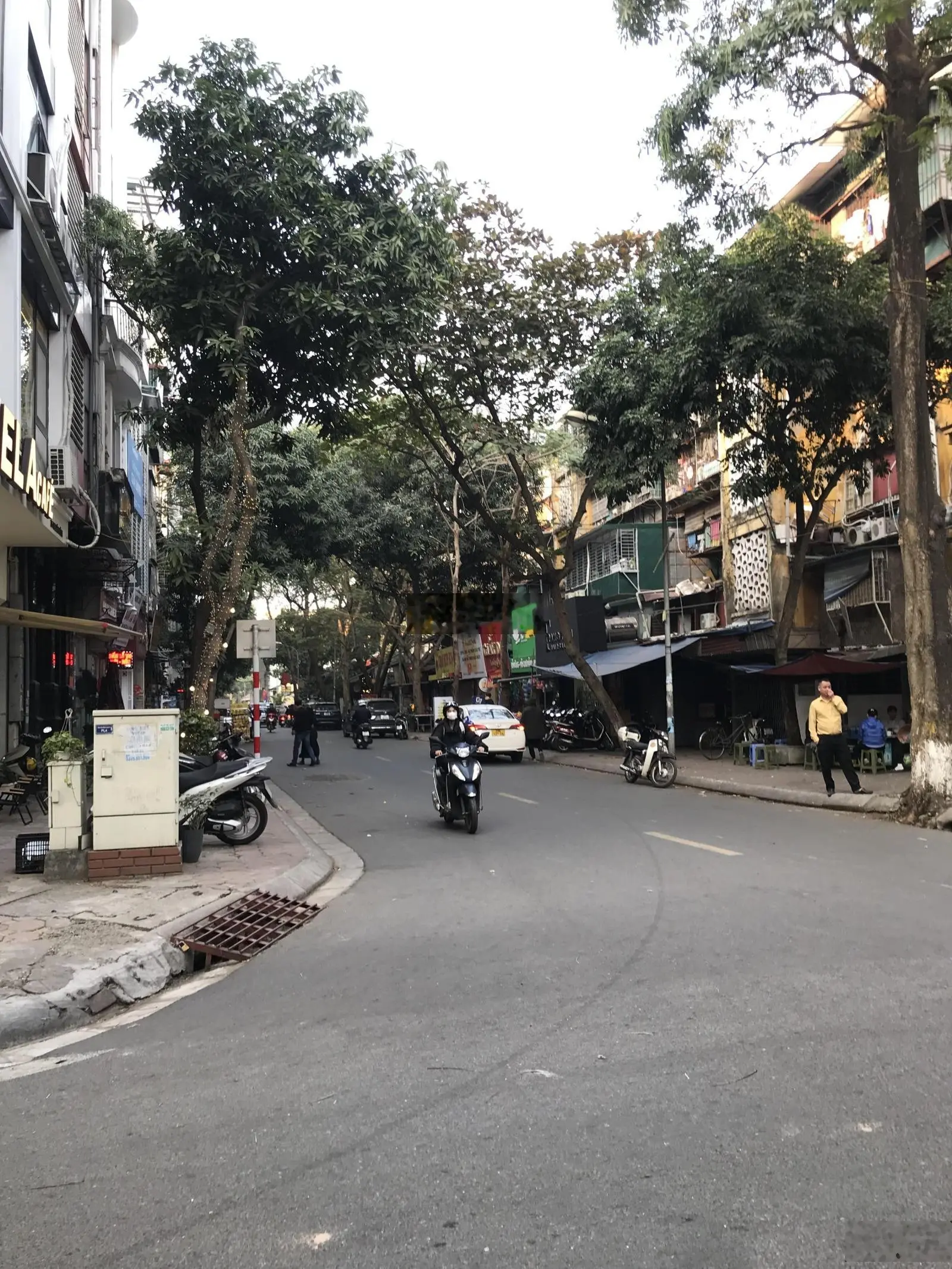 Víp-chỉ 36tỷ hơn - bán nhà mặt phố Nghĩa Tân, Cầu Giấy - 2mặt tiền ôtô-vỉa hè - 78m - mặt tiền rộng
