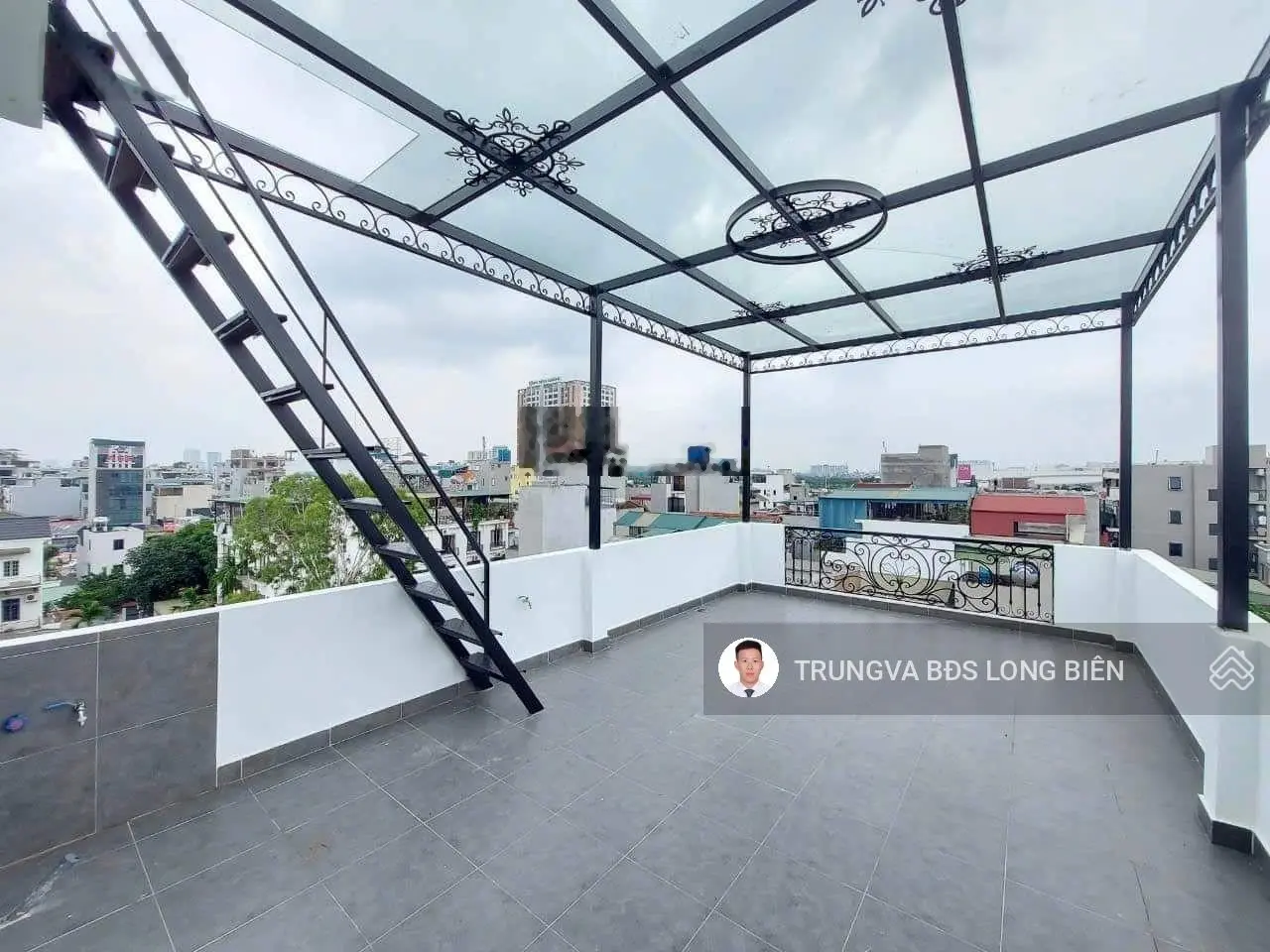 Bán nhà Aeon Mall Cổ Linh 57m2 X 6 tầng ô tô tránh ngõ thông thang máy gara ô tô