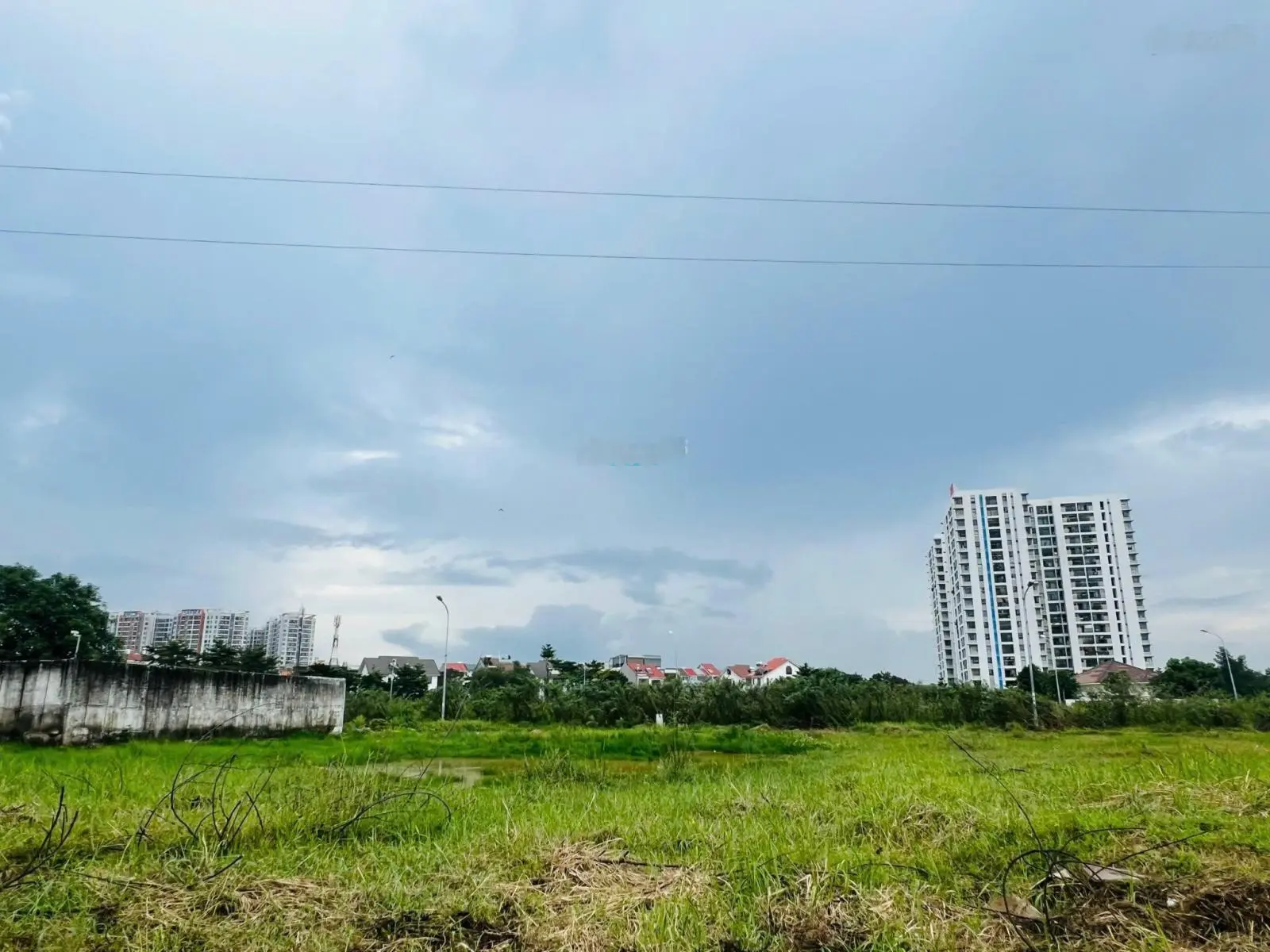 Còn khoảng 20 nền. Đối diện Global City(100-200tr/m2), cháy hàng đất nền Phú Nhuận(55tr/m2).