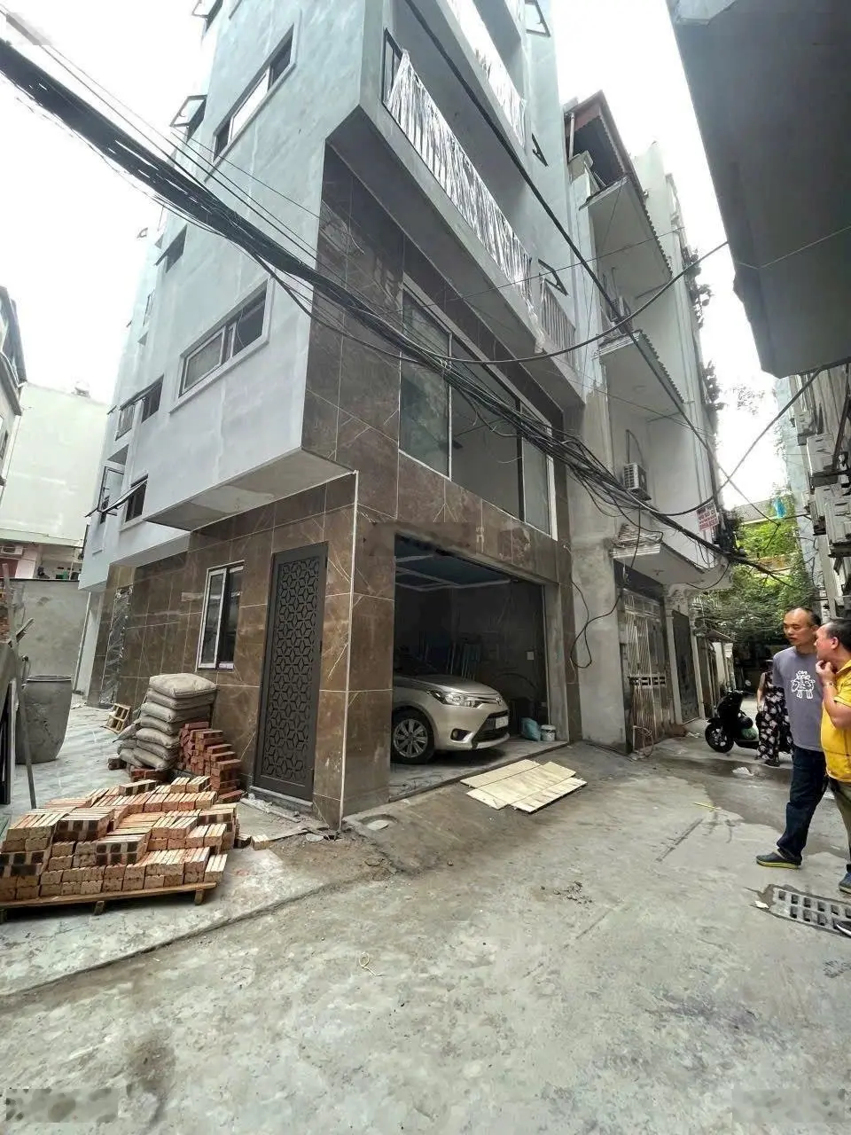 Bán nhà 7 tầng,nguyên sơn,40m,thang máy,nội thất sang sin,gara ô tô,11xty