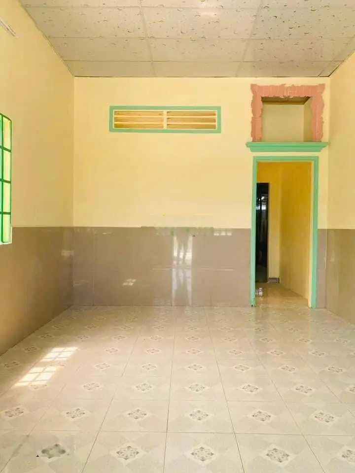 Bán gấp miếng đất siêu rộng, có sẵn nhà cấp 4 ngay cần đước - long an giá 990 còn thương lượng