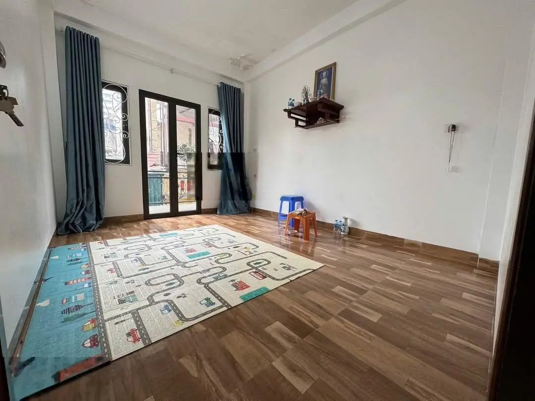Cực hiếm! 8,6 tỷ có nhà phố Lê Trọng Tấn, Hà Đông, 40m2 x 5 tầng, 2 mặt thoáng, ô tô đỗ cửa. Giá TL