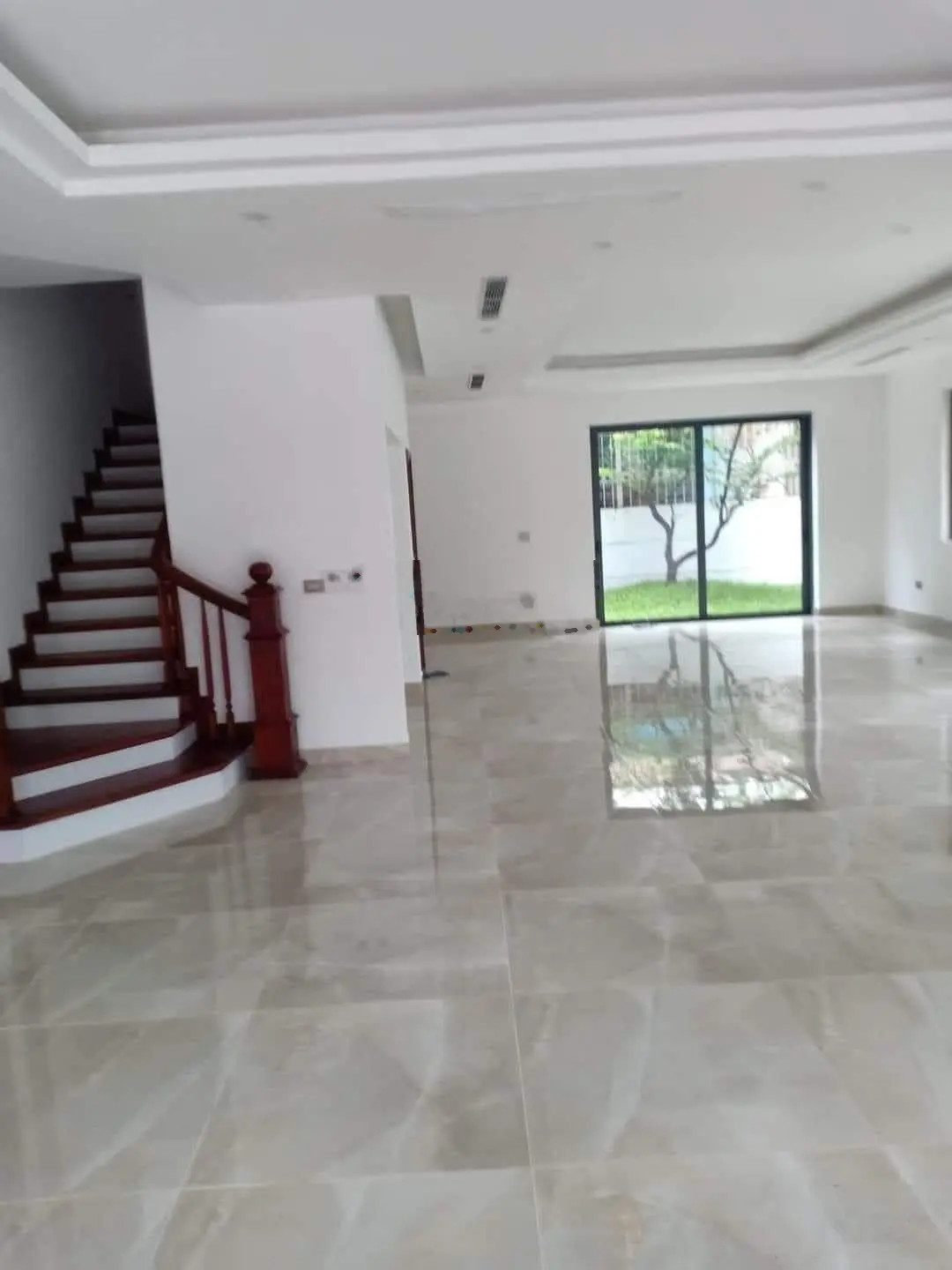 Bán song lập Gamuda 250m2 view vườn hoa đầy đủ nội thất, giá 38.7 tỷ, liên hệ 0904 744 ***