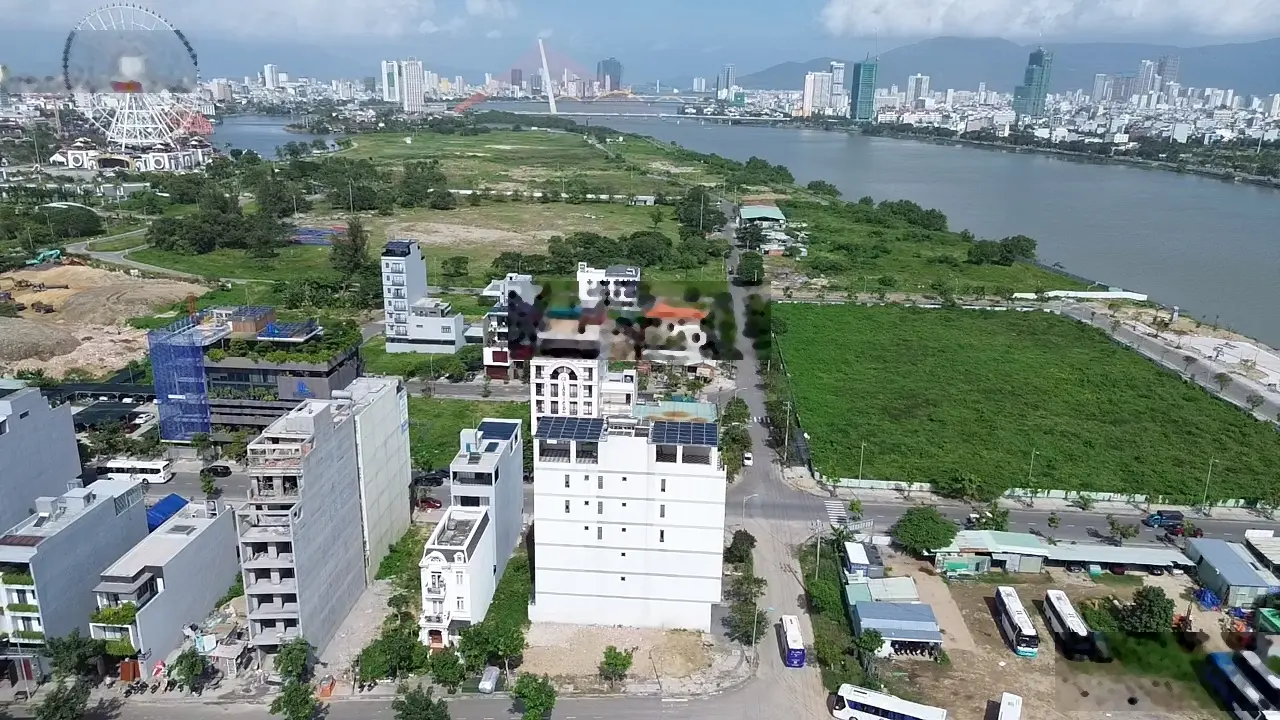 Bán toà căn hộ ven Sông Hàn, nằm ngay quần thể du lịch DaNang Downtown. Doanh thu 100triệu/ tháng