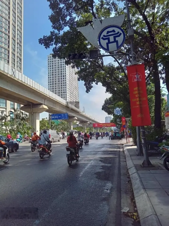Bán nhà Cạnh đường Nguyễn Trãi 56m2 siêu kinh doanh