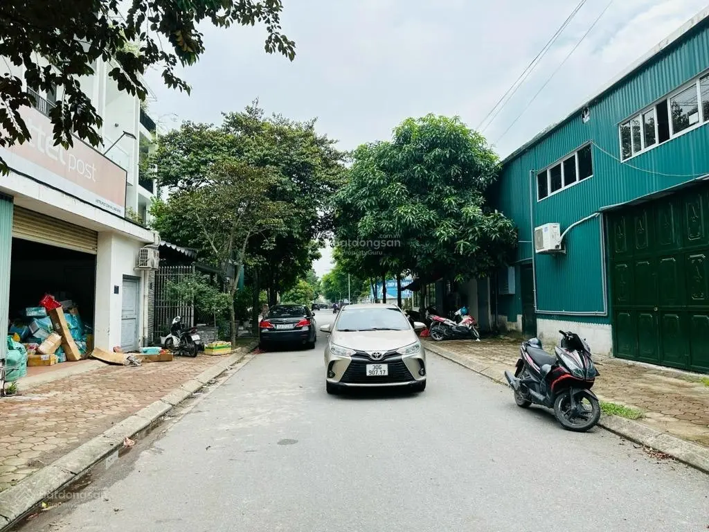 Vị trí đỉnh + Nguyễn Mậu Tài - Trâu Quỳ * 281m2 MT 12m - 3 ô tô tránh - Xưởng khung chắc chắn