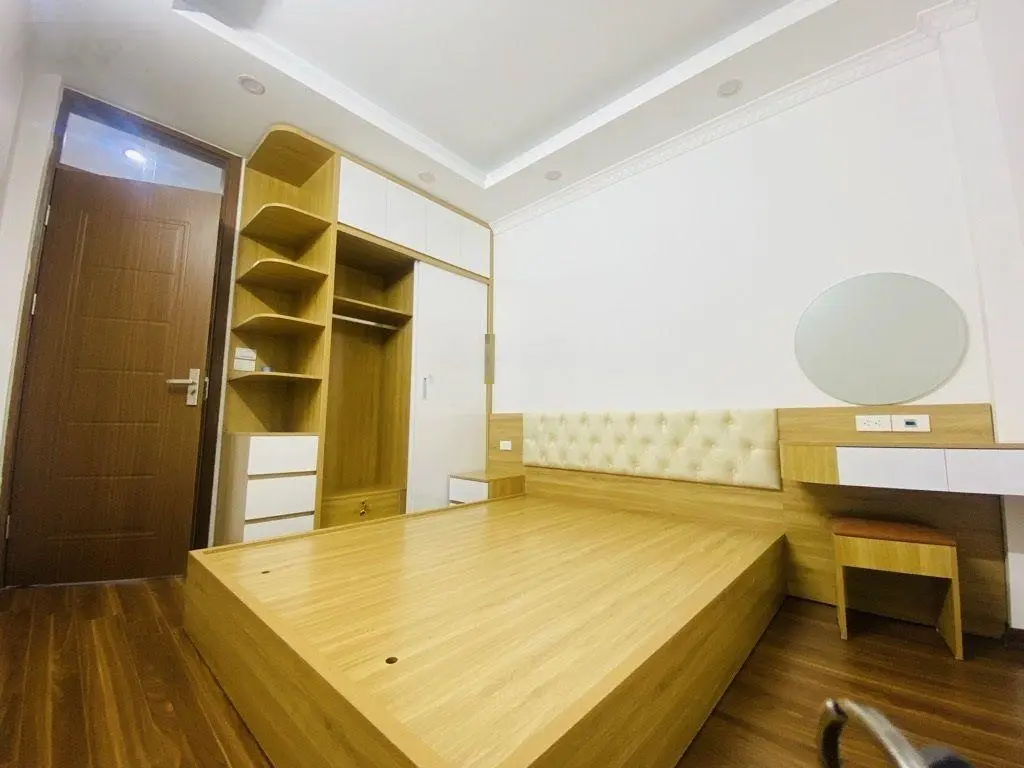 Nhà ngã tư Tân Mai, Trương Định, sát ô tô tránh, 60m2, 5T, lô góc chỉ 7,5 tỷ