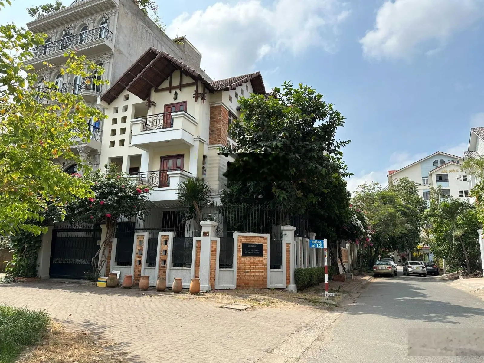10 căn nhà phố - Biệt thự Nam Long Trần Trọng Cung diện tích 5x24m, 8x24m, 12x24m giá 15.5 tỷ/căn
