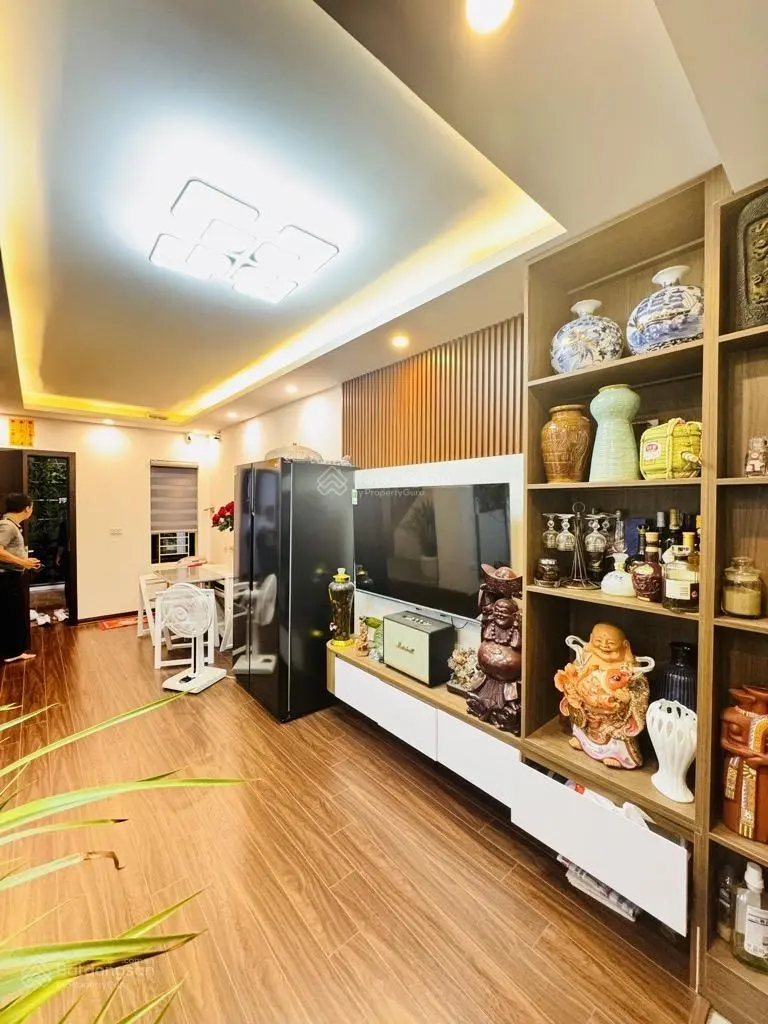 Bán nhà ngõ 210 Nghi Tàm, Yên Phụ Tây Hồ, 85m2, sổ chính chủ, giá bán 3,68 tỷ.