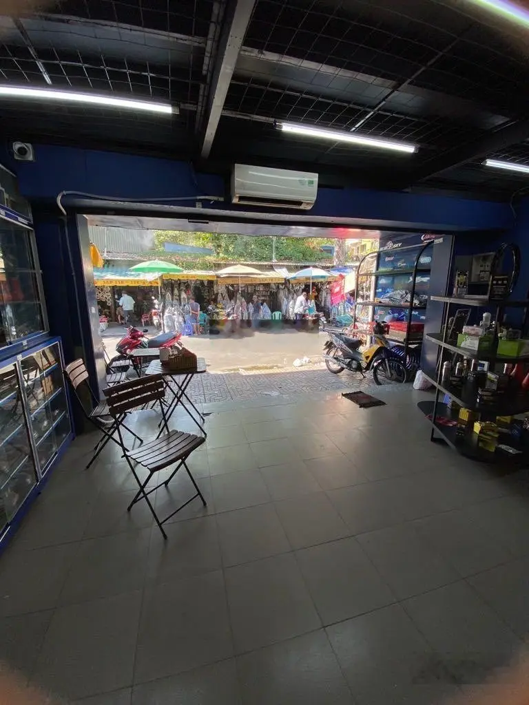 Nhà bán Phạm Hữu Chí - ngay khu chợ xe - ngang 5.8m - gần 60m2 - giá 13 tỷ