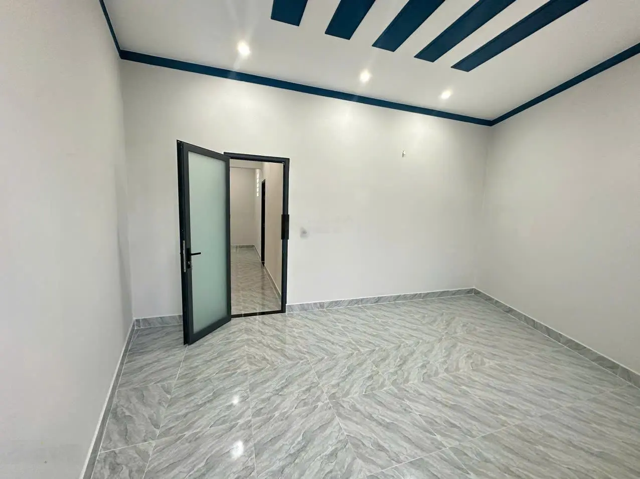 Chủ Gửi Bán Căn Nhà 1T1L Mới Hoàn Thiện Sang Trọng Hiện Đại Giá Rẻ Bất Ngờ Chỉ 2Tỷ1. Đường Xe Hơi