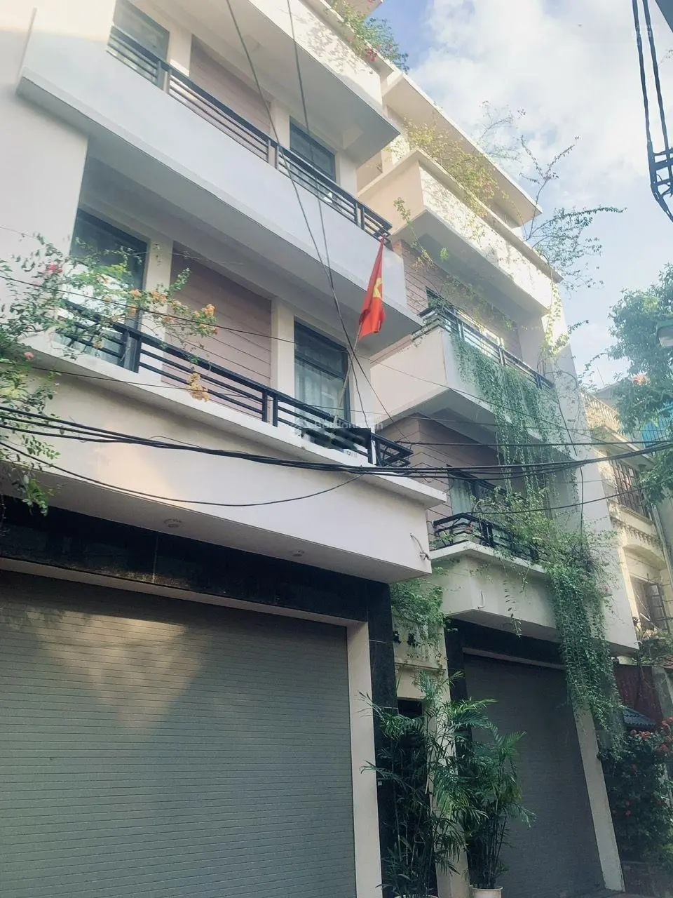 Bán nhà Trịnh Công Sơn 7 Tầng Thang Máy 10 Phòng khép kín phù hợp vừa ở vừa cho thuê nhỉnh 20 Tỷ
