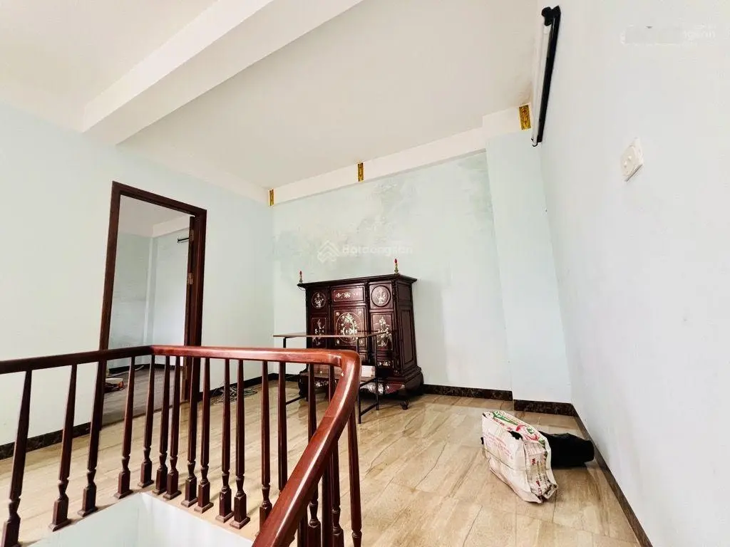 Bán nhà Đại Đồng 40m 5 tầng mt6.3m tương lai oto vào nhà giá 5.35 tỷ