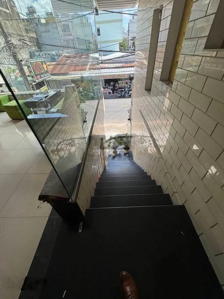 Khách sạn mặt tiền - phú thọ hòa - tân phú - 7 tầng thang máy - 5.2x29 - dtsd 853m2 - 26 phòng wc