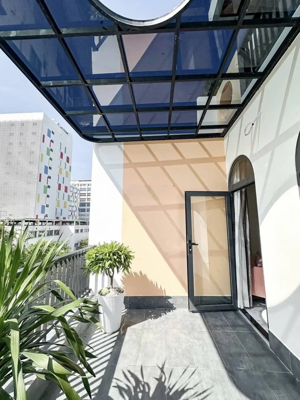 CHDV - Vạn Hạnh Mall Q10 - 74m2 - 6 tầng - 12 CHDV - chỉ 18.99 tỷ TL