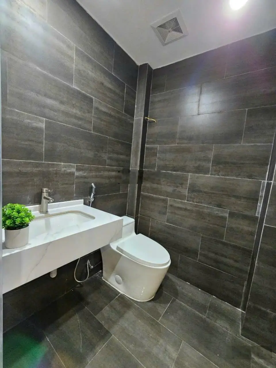 Bán nhà phố Trần Bình, quận Cầu Giấy, phân lô, yên tĩnh, Gara ô tô, DT 60m, MT 5.5m, 15.5 tỷ