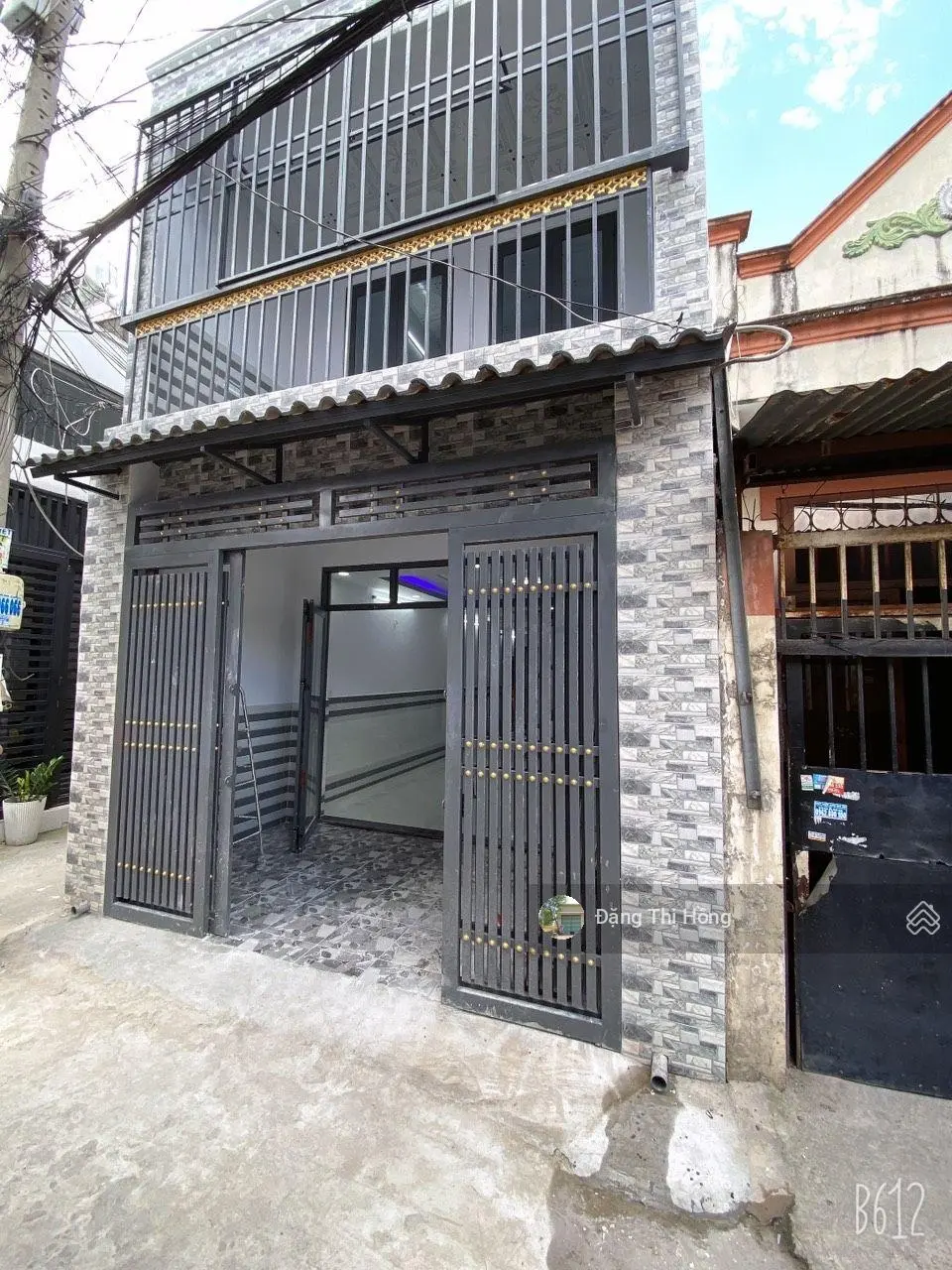Bán nhanh nhà Đặng Thúc Vịnh ngay Coopmart Hóc Môn,71m2 giao Tô Ký đang cho thuê 7tr/th sổ sẵn