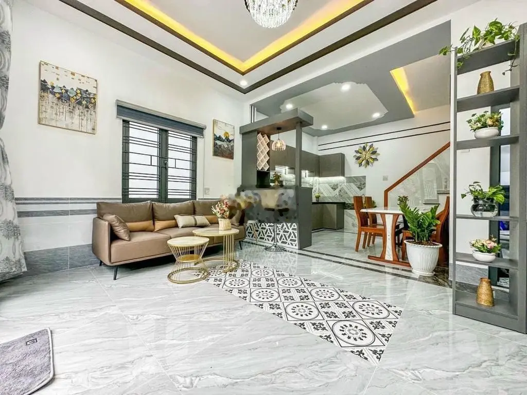 Bán gấp căn nhà đẹp 100m2 tại Đ.CM tháng tám,Chánh Mỹ, TDM, Bình Dương