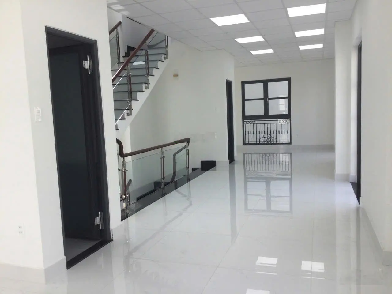Bán nhà phố vinhomes grand park quận 9 126m2 giá 23 tỷ