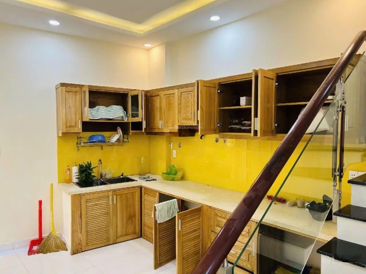 Nhà mới btct ở ngay - cách hxt 15m - bạch đằng gần chợ bà chiểu - ngã tư hàng xanh - 46m chỉ 5.2tỷ