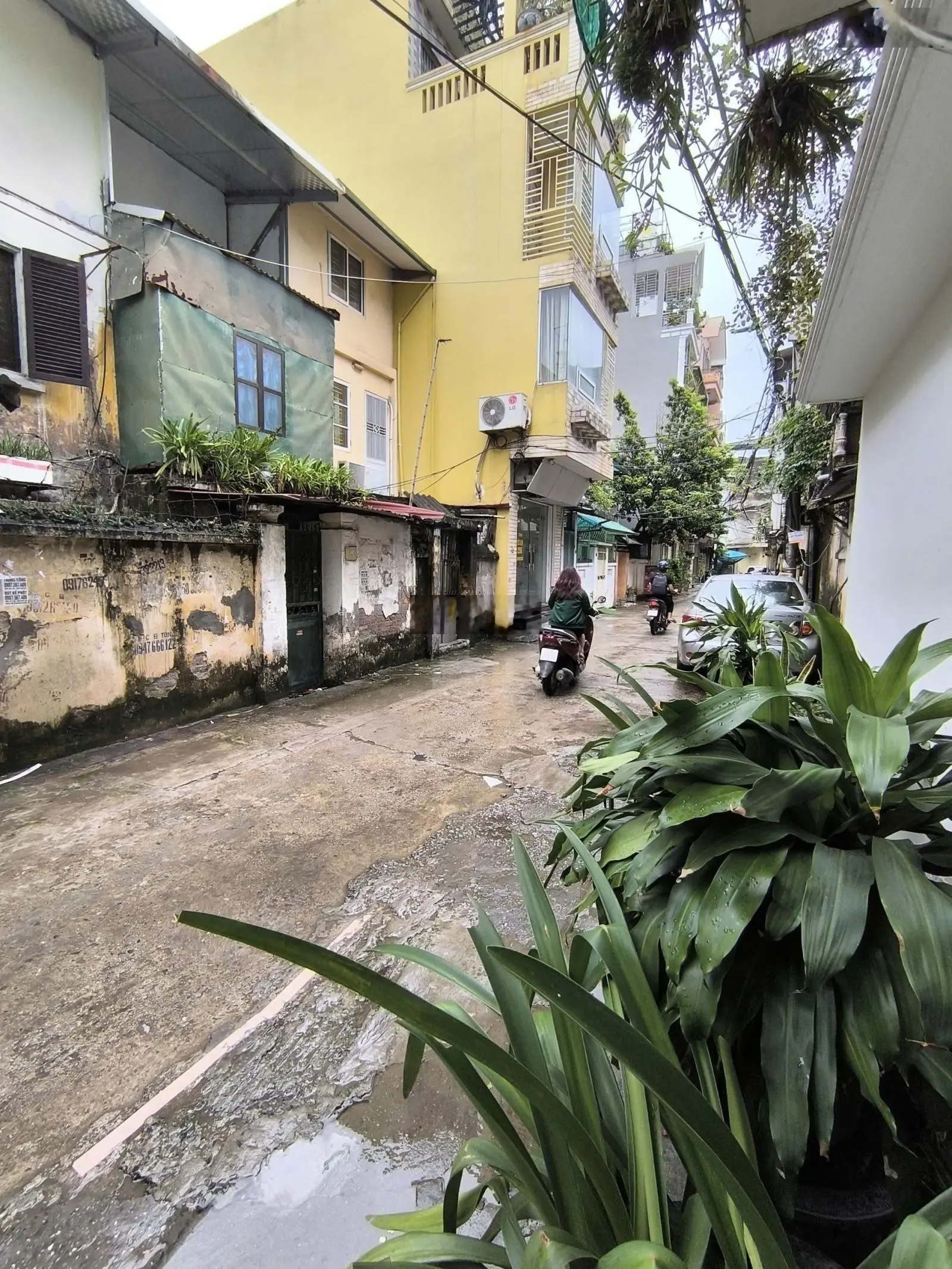 60m2 - ngay mặt đường kinh doanh, thuận tiện, oto tránh