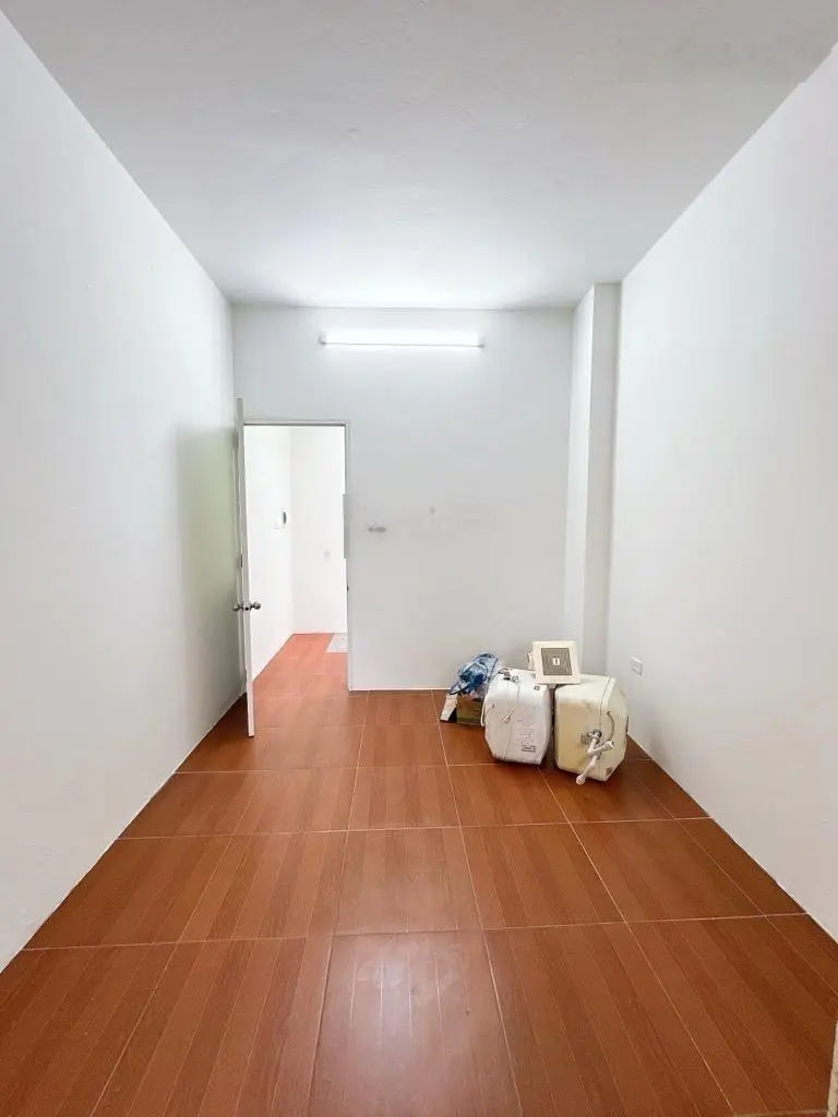 Bán nhà Khâm Thiên. Dt 25,6 m2, 4 tầng. Chào 5,25 tỷ có TL. Nói k vs tin ảo