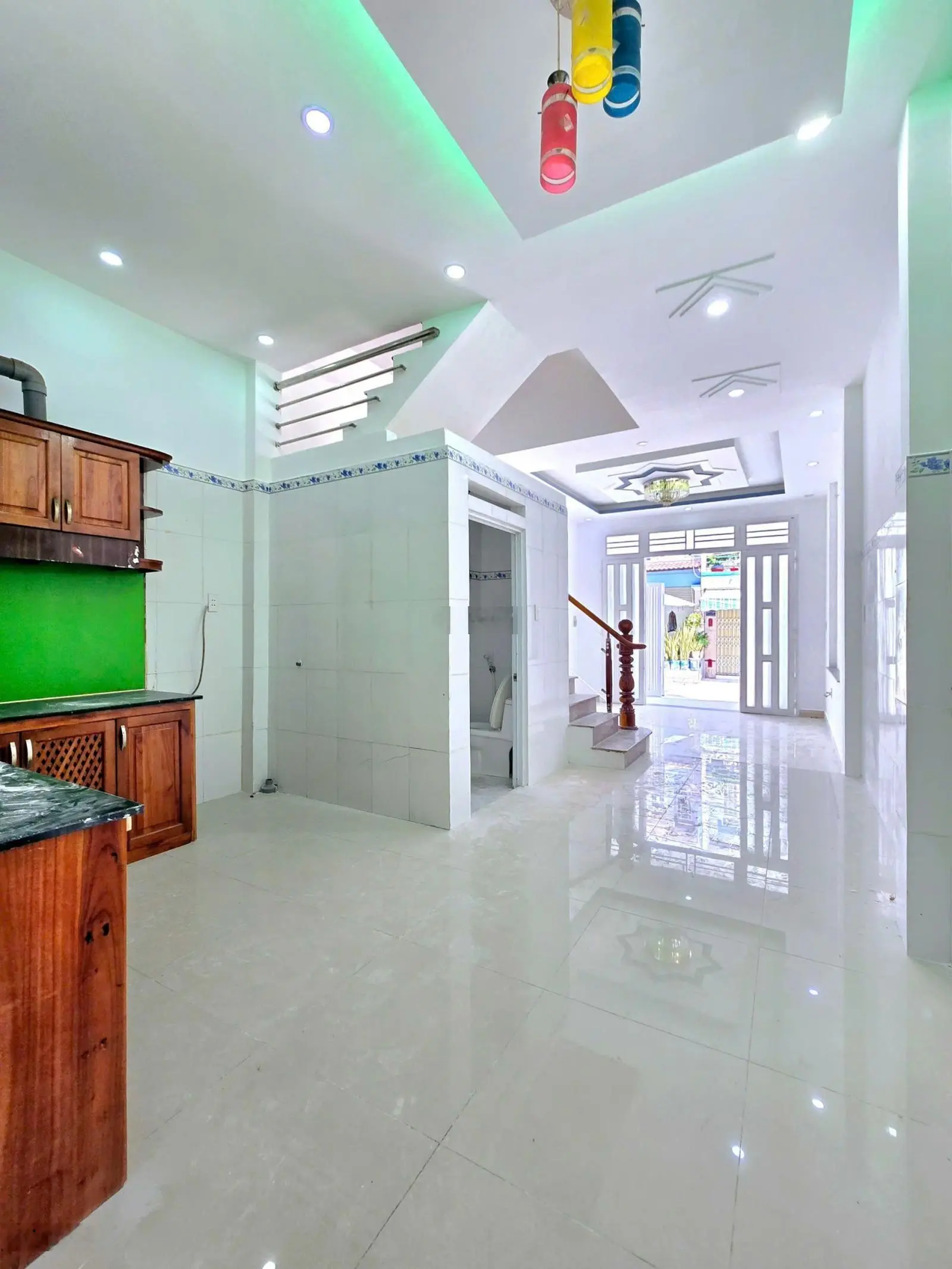 Bán nhà 4 tầng, oto đỗ cửa, tt nhà bè giá chỉ 5,2 tỷ