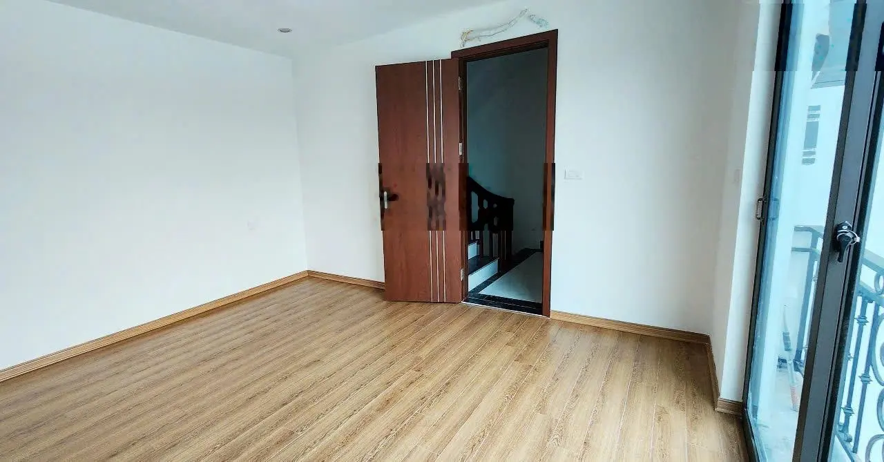 Bán nhà ngọc trì thạch bàn - cách mặt phố 1 nhà - ngõ ô tô đỗ cổng, dt 30m2, mt 4m giá : 6,05tỷ