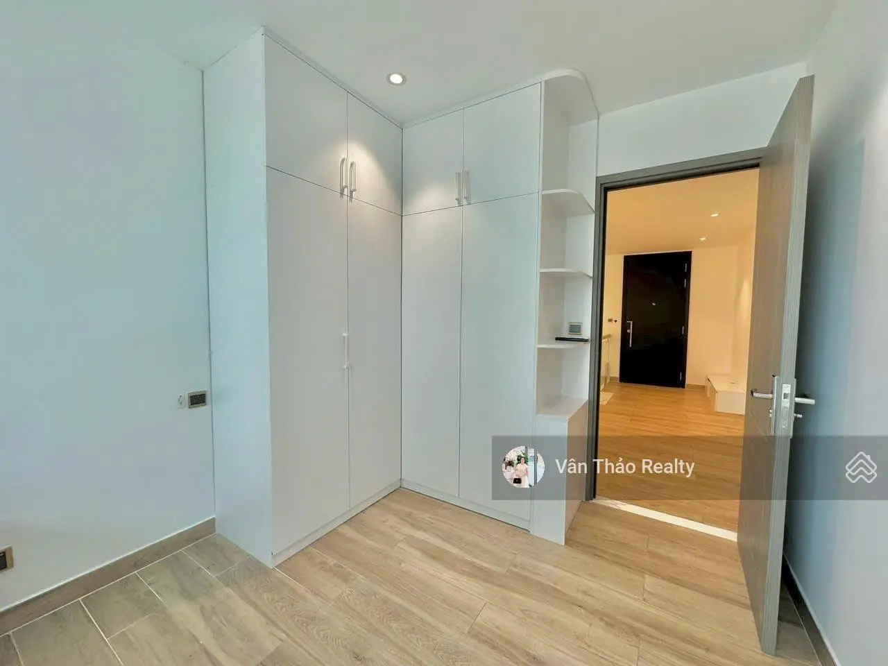 (Đã có sổ hồng) Bán nhanh căn Duplex 3PN view hồ bơi tại Feliz En Vista Quận 2 gần trung tâm Quận 1
