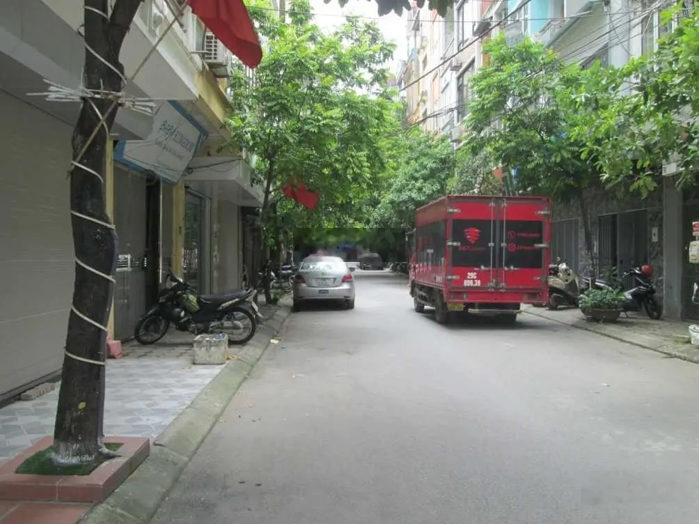 Bán nhà phân lô Chiến Thắng Văn Quán 35m2, 2 tầng, phân lô, vỉa hè, ô tô tránh đỗ, ngay Hồ, KD đẹp