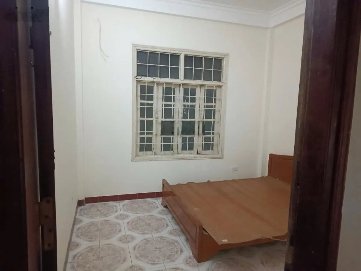 Phân lô ô tô Trần Quốc Hoàn, Cầu Giấy. DT 38 m2, 5 tầng mặt tiền 3,8 m. Sổ đỏ CC, giá 13,8 tỷ