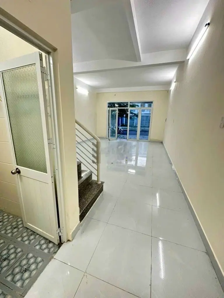 Căn mặt tiền lộ 17m trên chục chính chợ phường 4, Trà Vinh