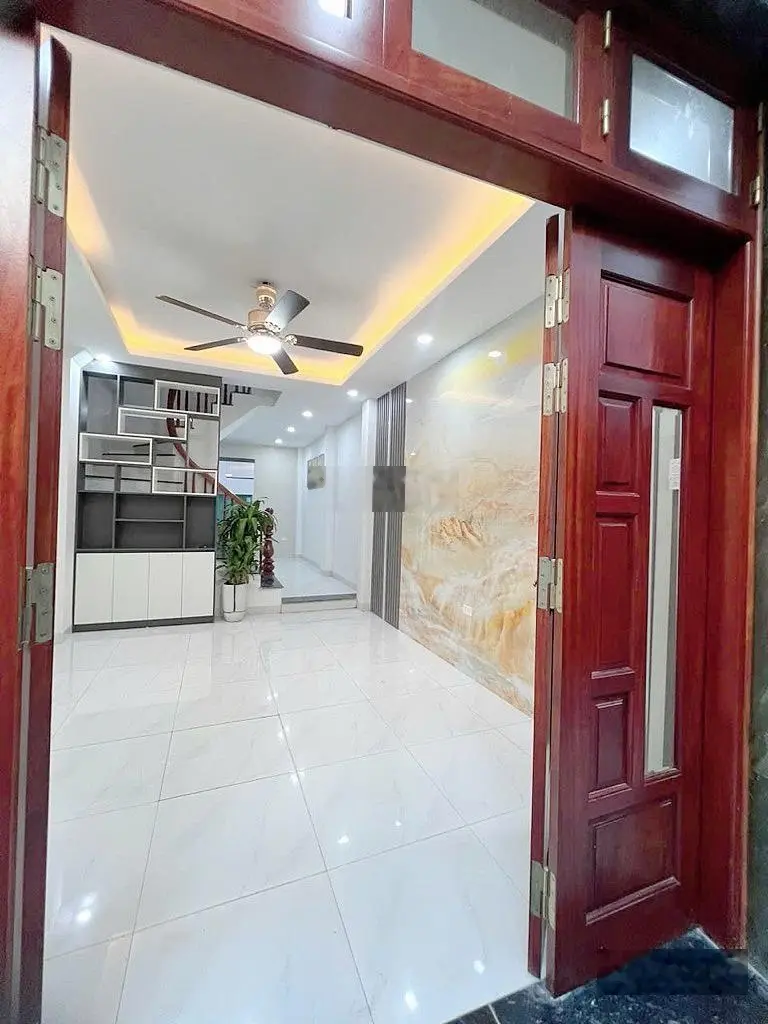 BẮC TỪ LIÊM , ngay trục đường 32 , sát tây thăng long , 5 tầng ,mt4,3 . Giá chào 4,7 tỷ