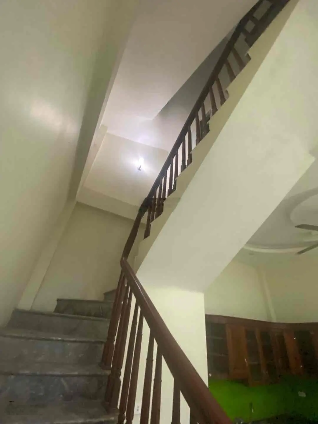Bán gấp nhà p/lô oto VẠN PHÚC - HÀ ĐÔNG - 5M RA Ô TÔ TRÁNH - DÂN XÂY 40m2x4t mt 5m giá nhỉnh 8tỷ