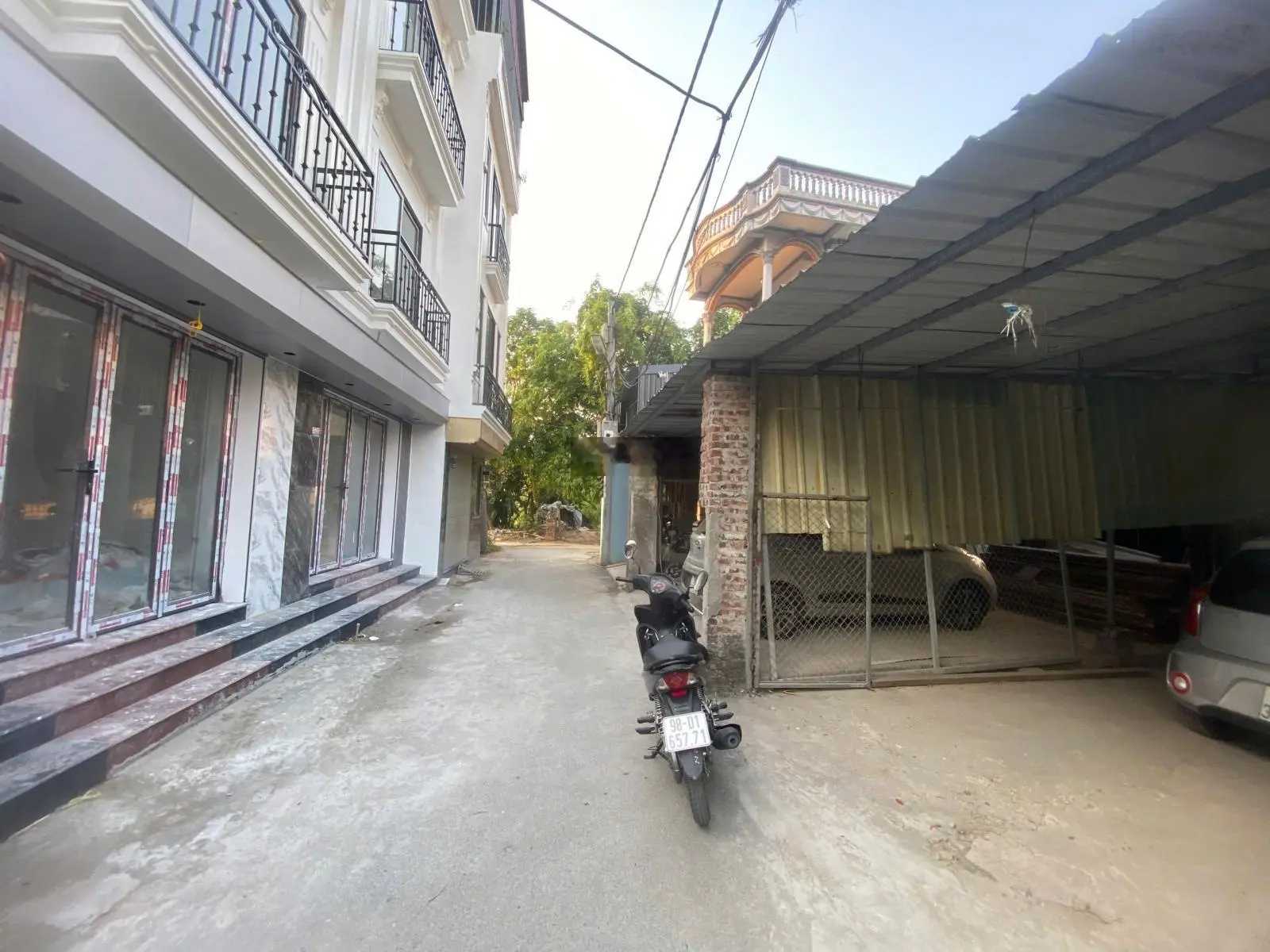 Tôi bán nhà xây độc lập tâm huyết tại biên giang, ô tô đỗ cửa, dt 32m2, 5 tầng. giá 3.4 tỷ