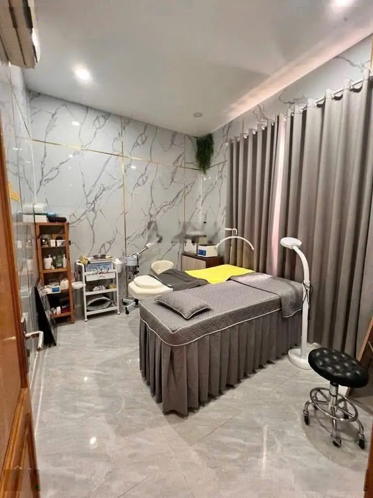 Bán nhà mặt phố Đường 10, 9,6 tỷ, 145m2, Q. Thủ Đức, TP. HCM chỉ với view đẹp