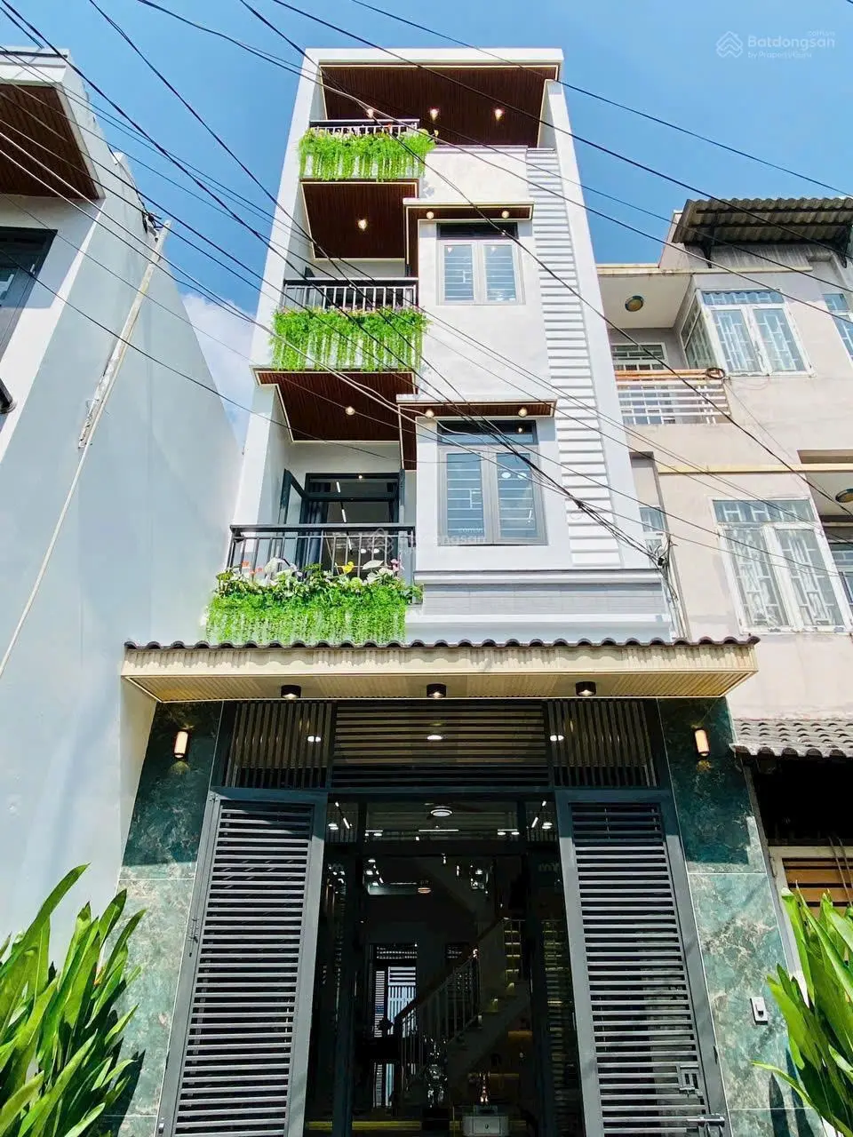 Siêu rẻ! 253 Cách Mạng Tháng 8, P12, Quận 10, DT: 71m2, sổ hồng riêng chính chủ