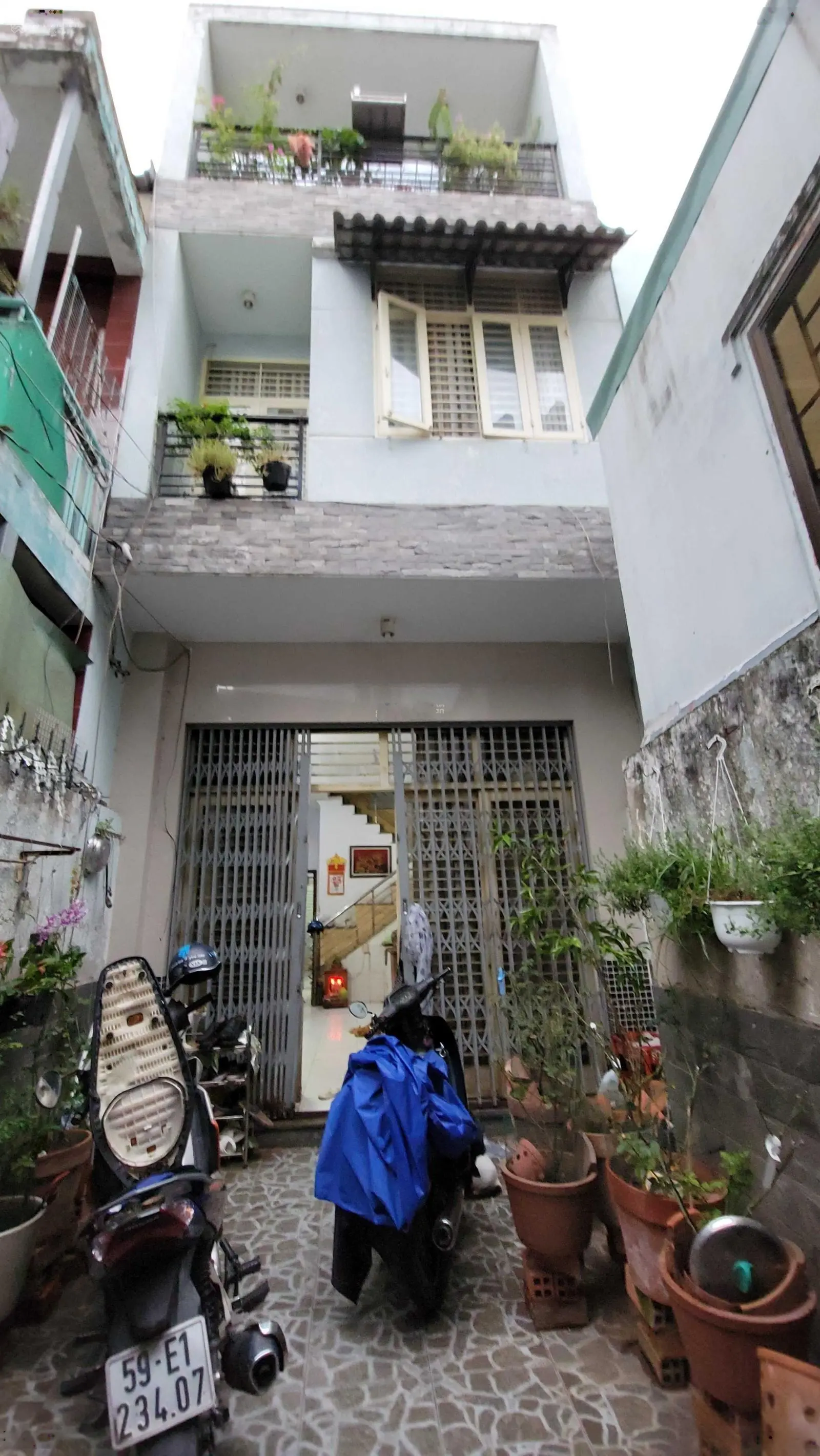 Nhà ~69m2, khu Phan Xích Long Phan Tây Hồ P7, Phú Nhuận, 3 tầng 5P ngủ, không QH, không LG