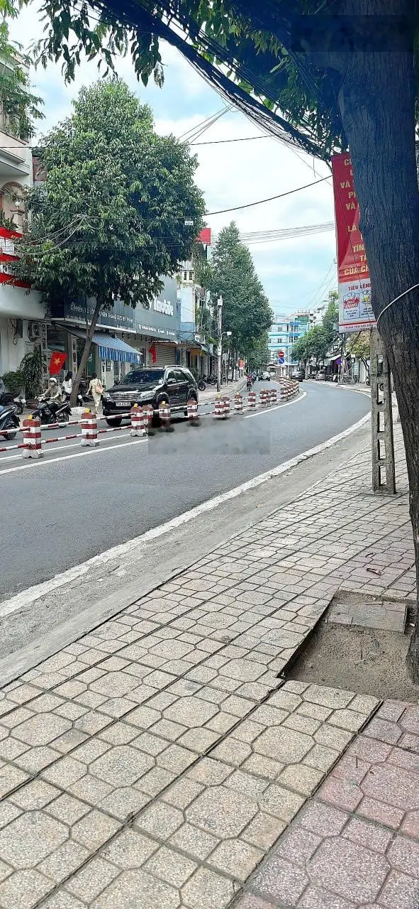 Bán nhà 2 tầng mặt tiền Nguyễn Thị Minh Khai - Phước Hoà giá chỉ 7 tỷ 500