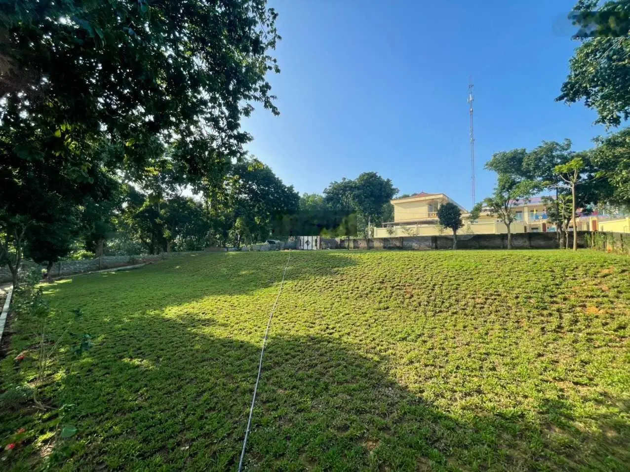 Siêu phẩm 4416m2 có 200m2 thổ cư tọa lạc giữa trung tâm thị trấn Lương Sơn, Lương Sơn, Hòa Bình