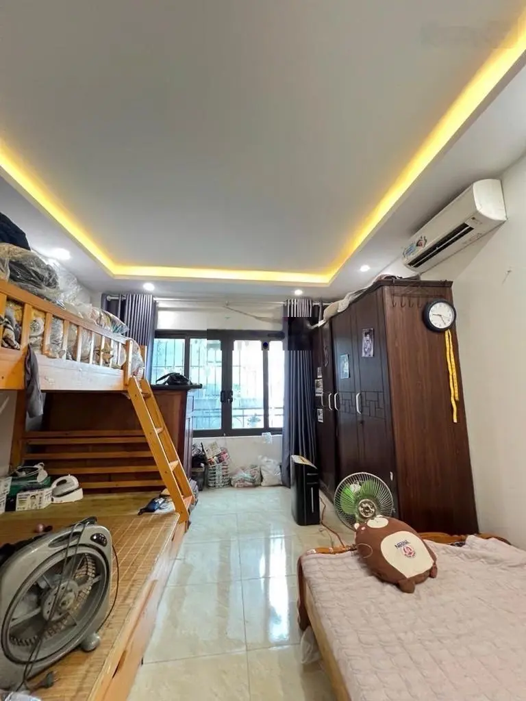 Nhà Trịnh Đình Cửu 37m2 6 tầng sát mặt phố MT rộng, sổ đỏ vuông đẹp