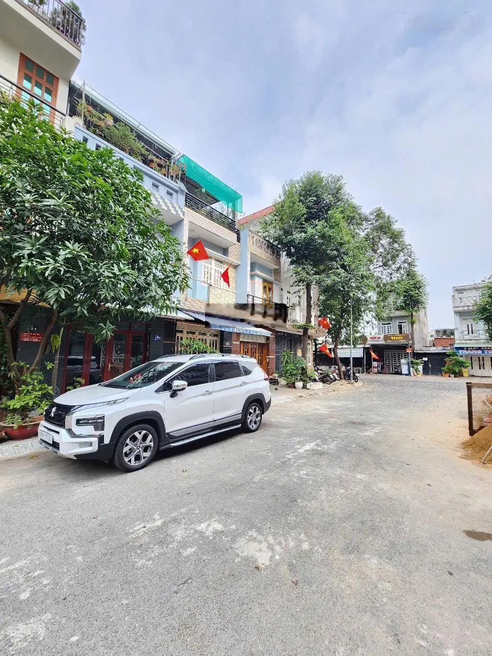 Hàng Hiếm ! Nhà 2 Lầu 1 Trệt KDC Toa Xe, Gần Vimcom 550