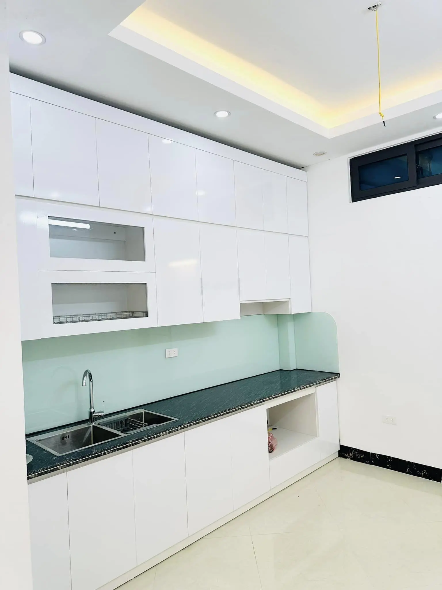 Bán nhà Kim Chung oto đỗ cửa 7PN view hồ Dân cư đông đúc nhiều tiện ích sổ đỏ cất két DT: 45m2