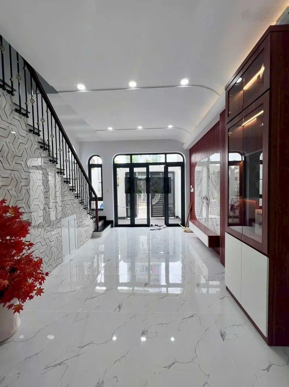 Bán nhà trệt 2 lầu đường 8 Lò Lu , Trường Thạnh , Quận 9 _ Liền kề Khu Đông Tăng Long