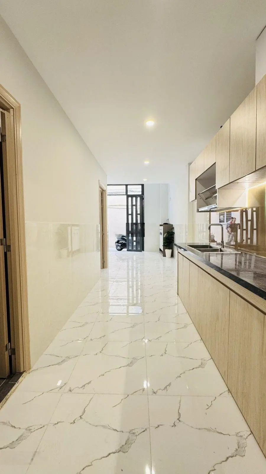Huỳnh T Phát, PM Q7, gấp bán, mới đẹp, sổ A4, 5,3m x 11m, 58m2, 4,8T TL mạnh