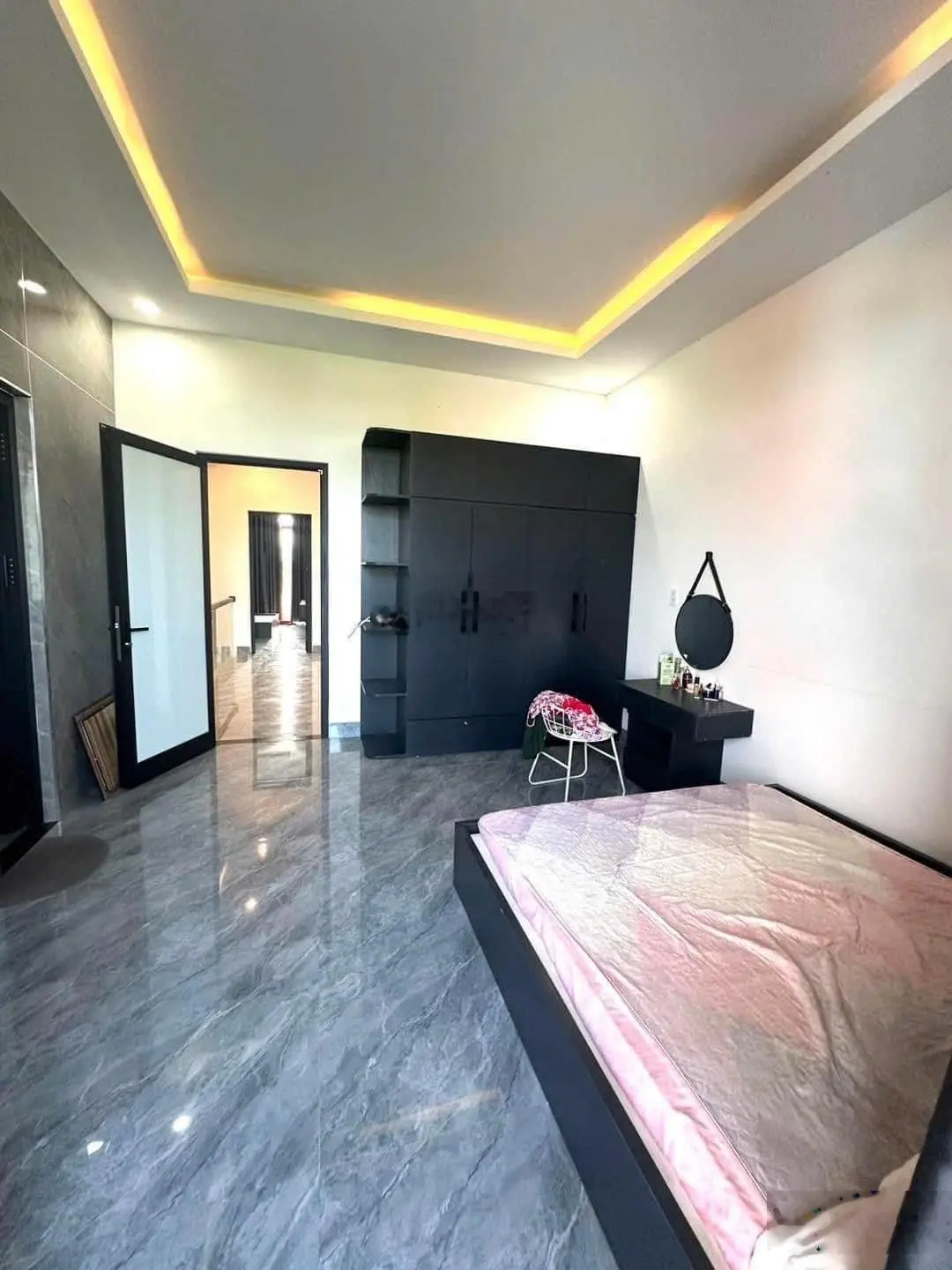 Chỉ 1Tỷ2 Sở Hữu Ngay Nhà 1Trệt 1Lầu 80m2 Bình Chánh SHR MTĐ 8m Đang Cho Thuê 7Tr/Tháng