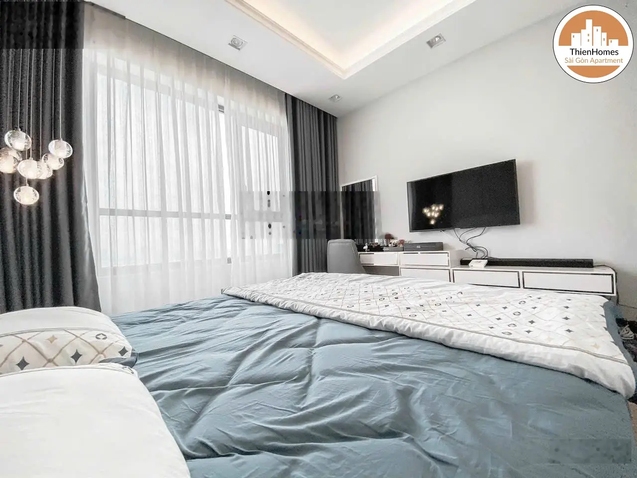 Kẹt tiền cần bán chung cư gold view, DT 81m2, 2pn, 2wc, giá 4.3 tỷ. Lh em Ngọc * 0931 177 ***