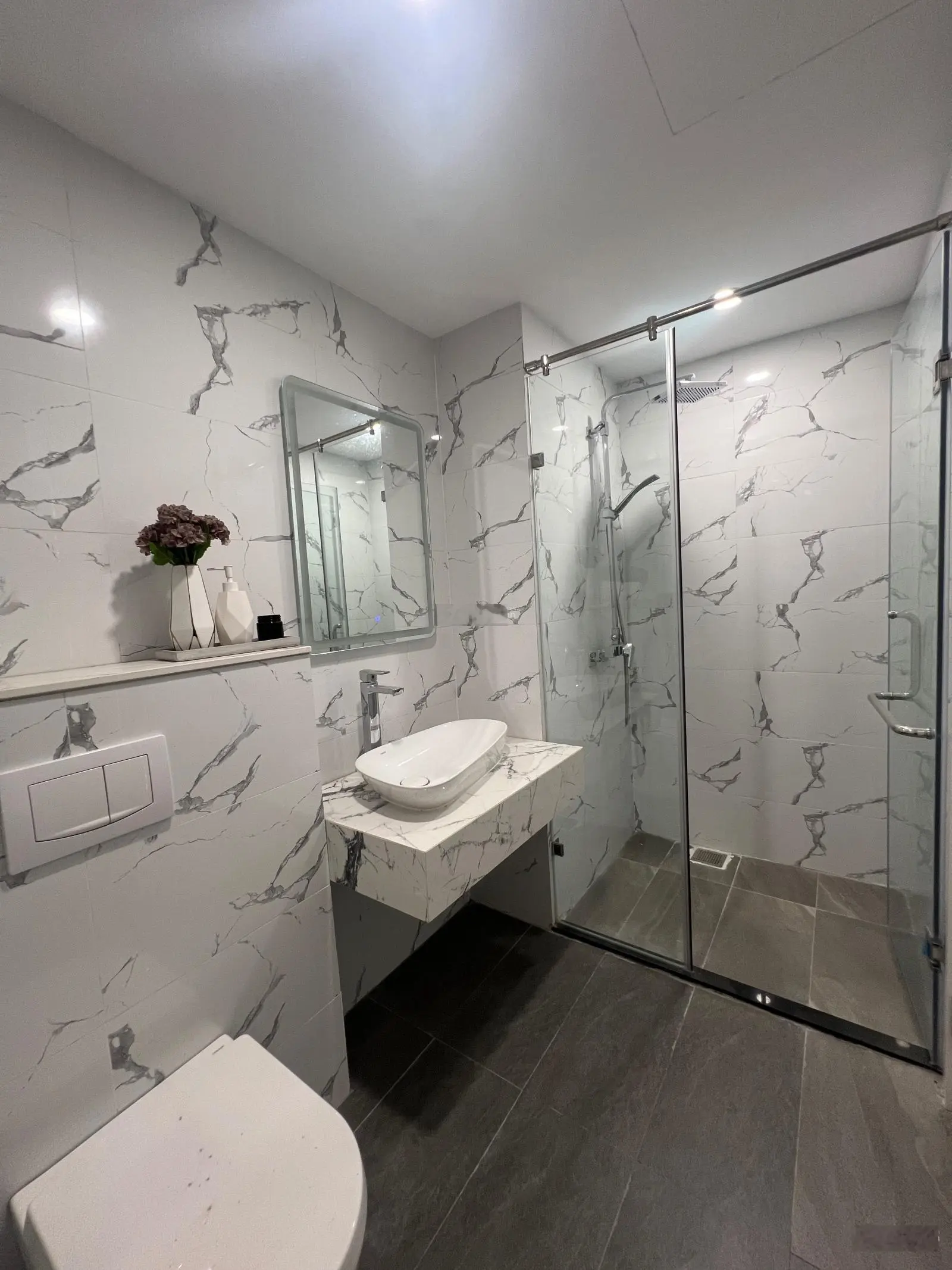 Chính chủ cần bán căn hộ 87m2 2PN2WC chung cư Lotus Bắc Giang, 25tr/m2
